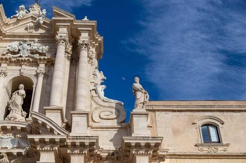 Guided tour of Ortigia with Fish Street Food at the market - Key points to know before you book