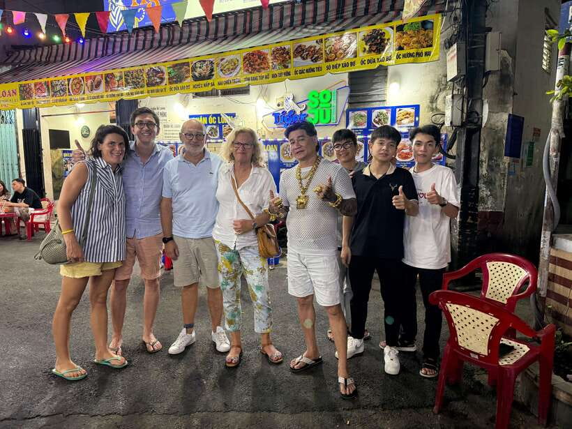 Hanoi Authentic Private Street Food Tour with Local Student - Evening atmosphere on Tạ Hiền Street