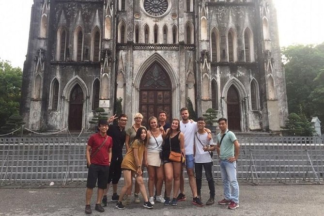 Hanoi City Street Food Night Tour by Motorscooter - Why a Hanoi food tour works better at street level