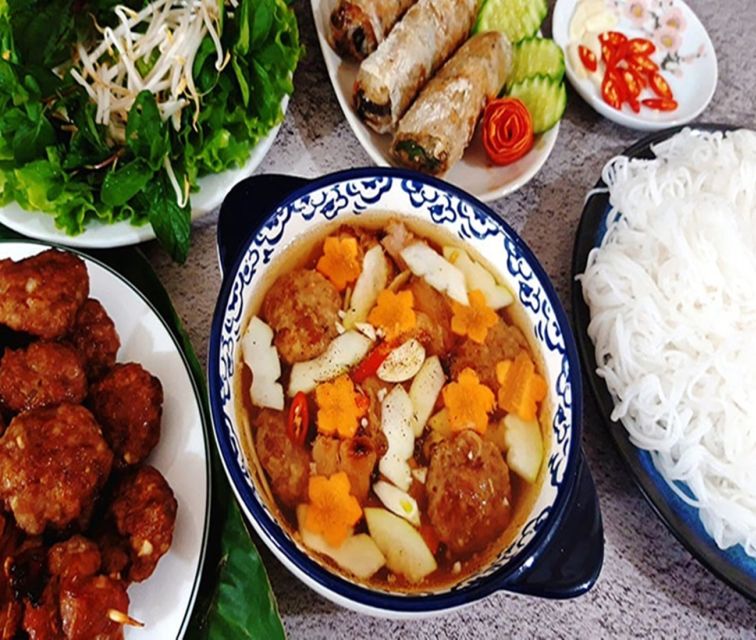 Hanoi: Eat Like a Local Small Group Street Food Tour - Egg coffee and the optional Train Street stop