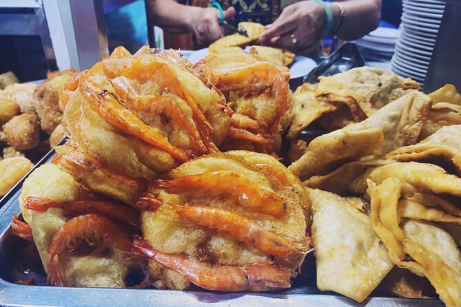Hanoi food tour-Local street food tour (food&guide included) - Starting beside Hoan Kiem Lake
