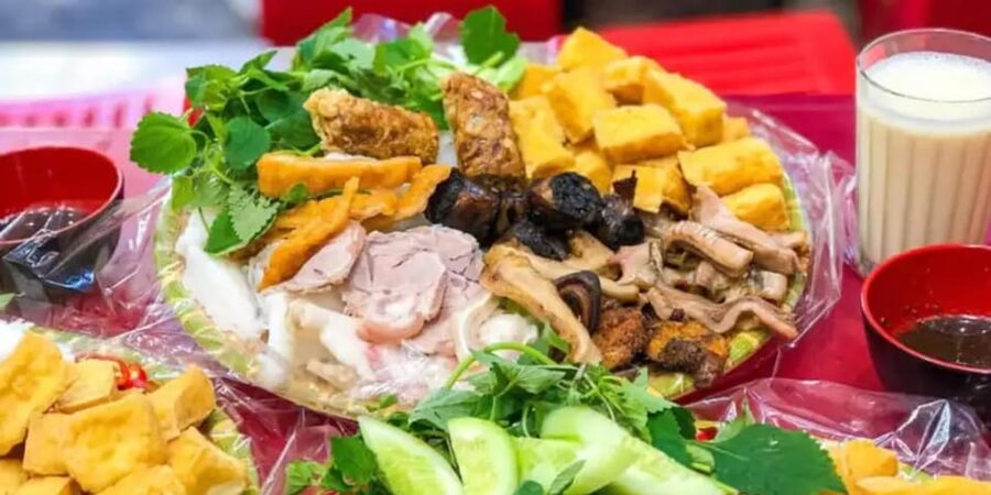 Hanoi: Guided Street Food Tour for small groups - Timing, walking, and comfort