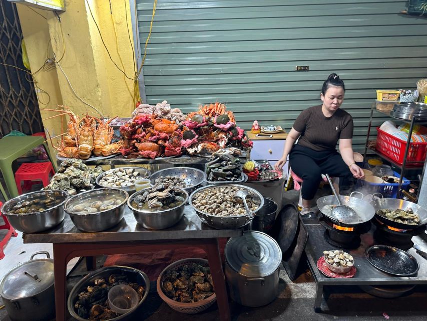 Hanoi Local Street Food Experience - The first bite: an easy start with local context