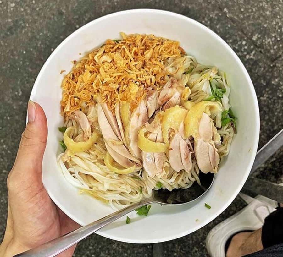 Hanoi: Michelin Guide Street Food Tour with Spa Experience - Who should book this Hanoi food tour?