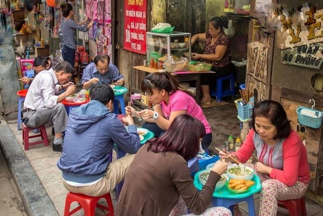 Hanoi Michelin Star Walking Food Tour & Train Street - Who Will Enjoy This Hanoi Evening Most