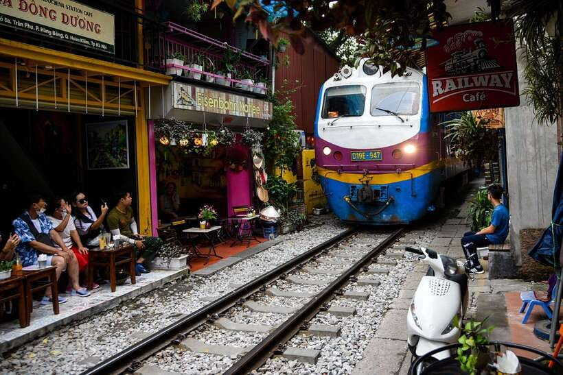 HANOI: MOTORBIKING TO TRAIN STREET & STREET FOOD TASTING - The Ho Chi Minh Mausoleum and Ba Dinh Square
