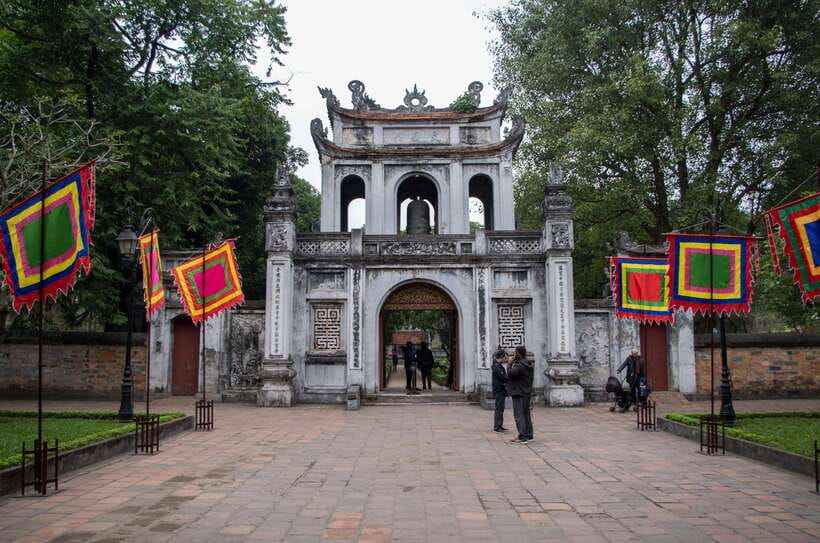 HANOI: MOTORBIKING TO TRAIN STREET & STREET FOOD TASTING - Temple of Literature, Vietnam’s First University