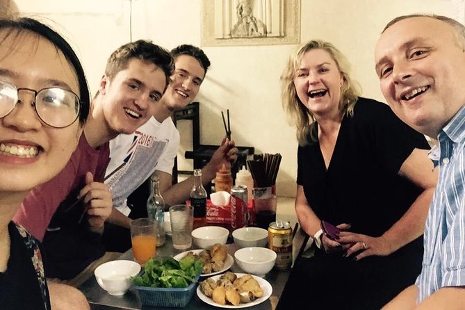 Hanoi Nightlife Street Food Tour with Small group - Key points at a glance