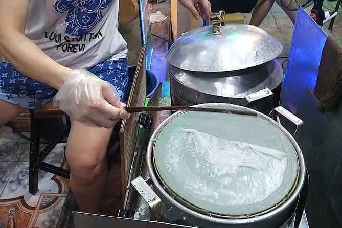 Hanoi Old Quarter Private Street Food Walking Tour - Walking Ta Hien, Hang Ma, Luong Ngoc Quyen, and Ma May