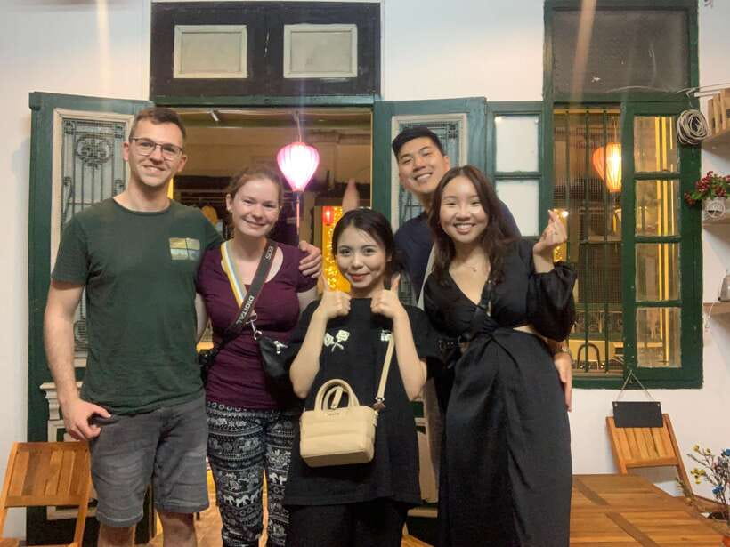 Hanoi: Old Quarter Street Food Tour with 12+ Tastings - The savory food route