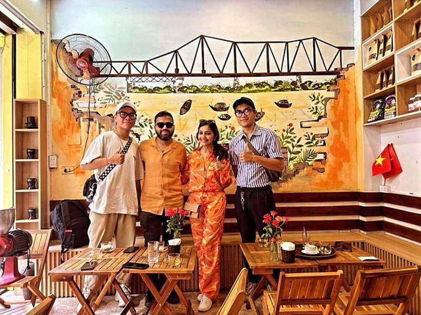 Hanoi: Old Quarter Street Food Tour with 12+ Tastings - What the guides add