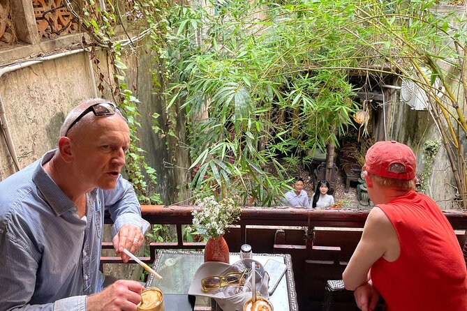 Hanoi's Old Quarter Street Food Experience and Train Street - Starting at Hàng Da Market in Hanoi’s Old Quarter