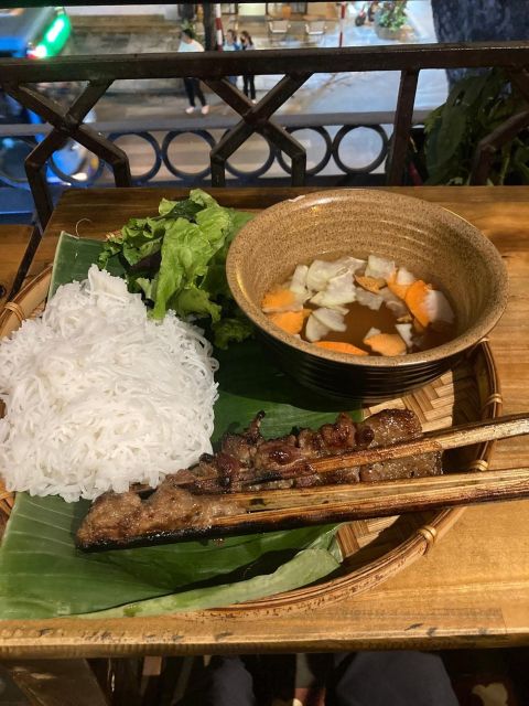 Hanoi: Small-group Street Food and Walking Tour - A Small Group Makes the Food Easier