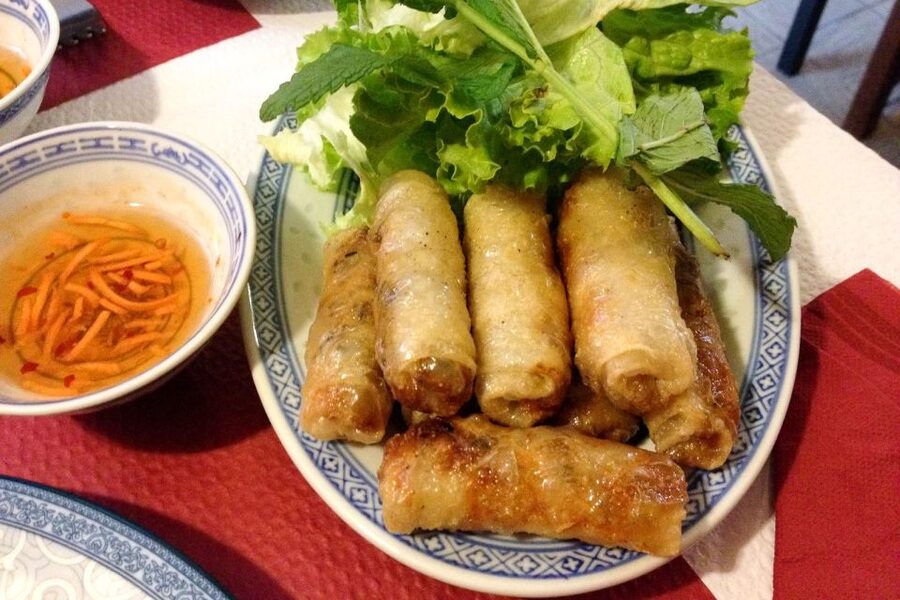 Hanoi: Small-Group Street Food Walking Tour - Sticky rice, ice cream, and a green finish