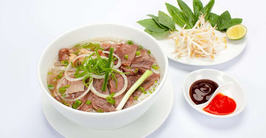 Hanoi: Small-Group Street Food Walking Tour - Bun cha: the best possible first plate