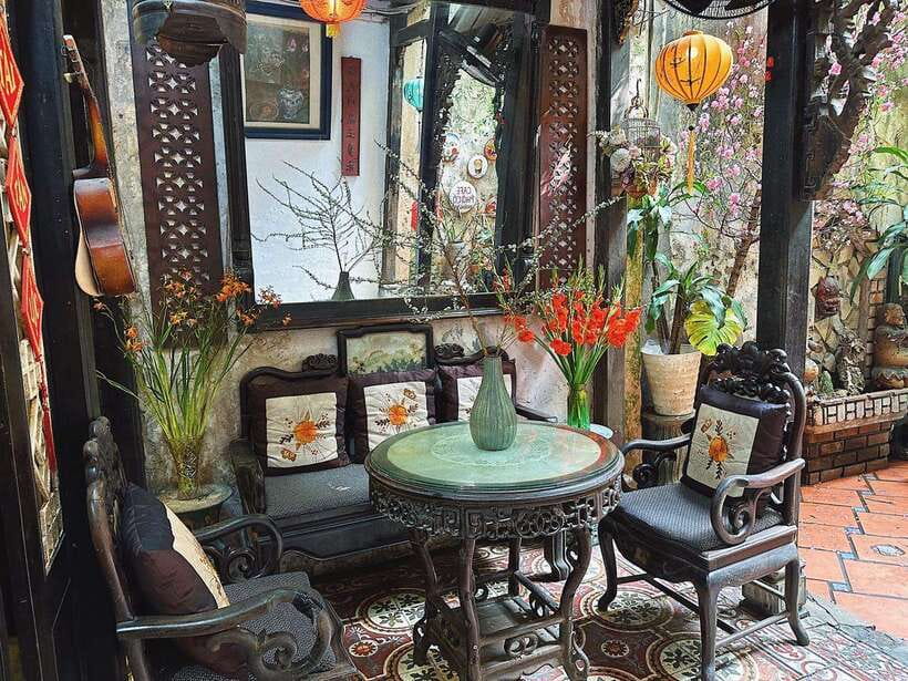 Hanoi Street Food, Coffee Tastings, Alleys Walking Tour - Yen Thai and Tam Thuong, two alleys with a quieter feel