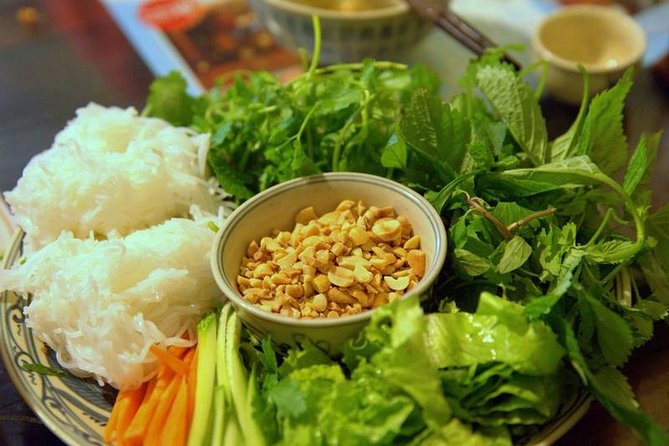 Hanoi Street Food Evening Tour - Starting at 6 p.m. on Hang Bong Street