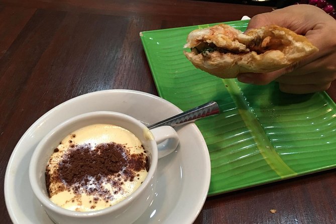 Hanoi Street Food Tour - Dessert to finish: sweet rice donuts and che