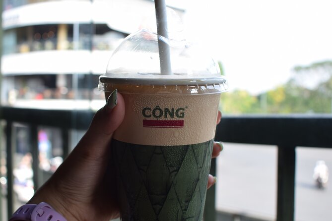 Hanoi Street Food Tour and Hang Out - Coffee and tea on Nguyen Huu Huan Street