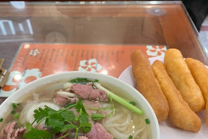 Hanoi Street Food Tour and Hang Out - The banh mi stop on Pho Hang Ca