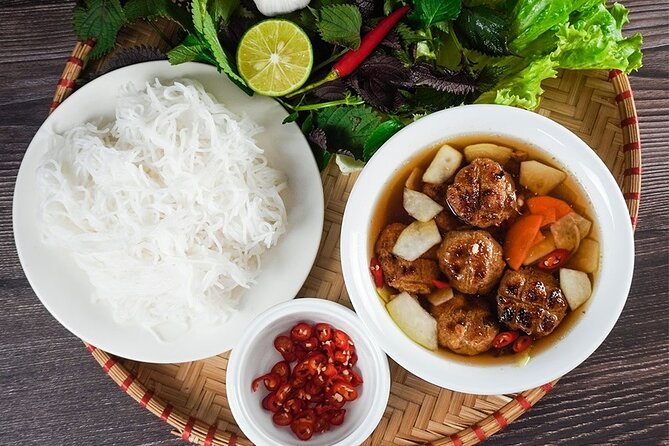 Hanoi Street Food Tour Taste 6 Local Dishes and Drinks - Banh cuon brings the soft, delicate course