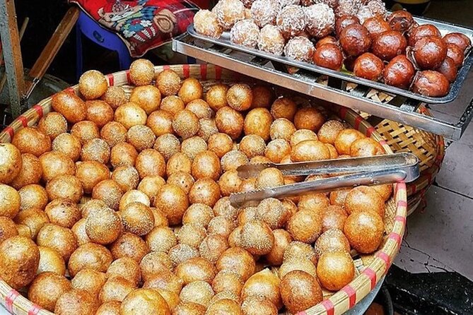 Hanoi Street Food Tour Taste 6 Local Dishes and Drinks - The noodle course: bun cha or bun bo nam bo