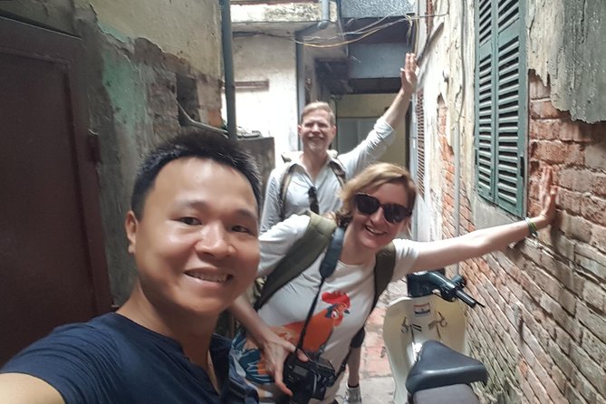 Hanoi Street Food Tour with local delicacies - Starting at Craft Viet in the Old Quarter