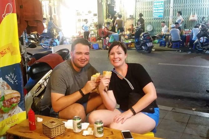 Hanoi Street Food Tour with Small Group - Ending With Egg Coffee or a Train Street Drink