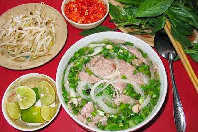 Hanoi Street Food Tour with Small Group and Expert Local Guide - Why the Old Quarter Is the Right Setting for a Food Tour