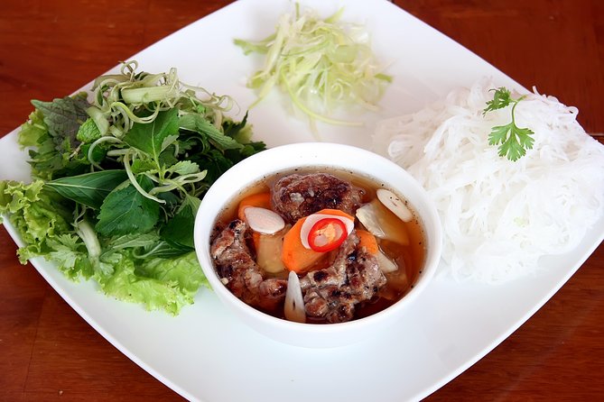 Hanoi Street Food Tour with Train Street - Starting near Hanoi’s Old Quarter streets