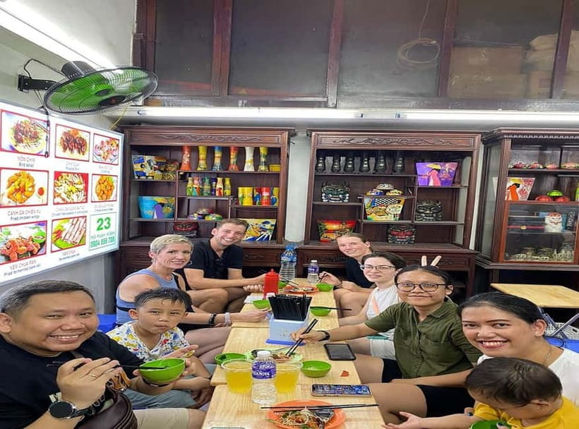 Hanoi: Street Food Tour with Train Street & Hidden Alleyways - Vegetarian diets and food concerns