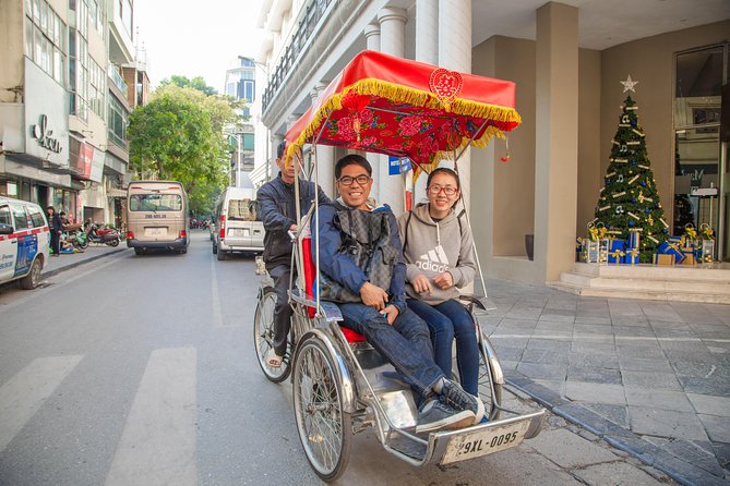 Hanoi Street Food Tour with Train Street - Shrimp cake and spring rolls to start