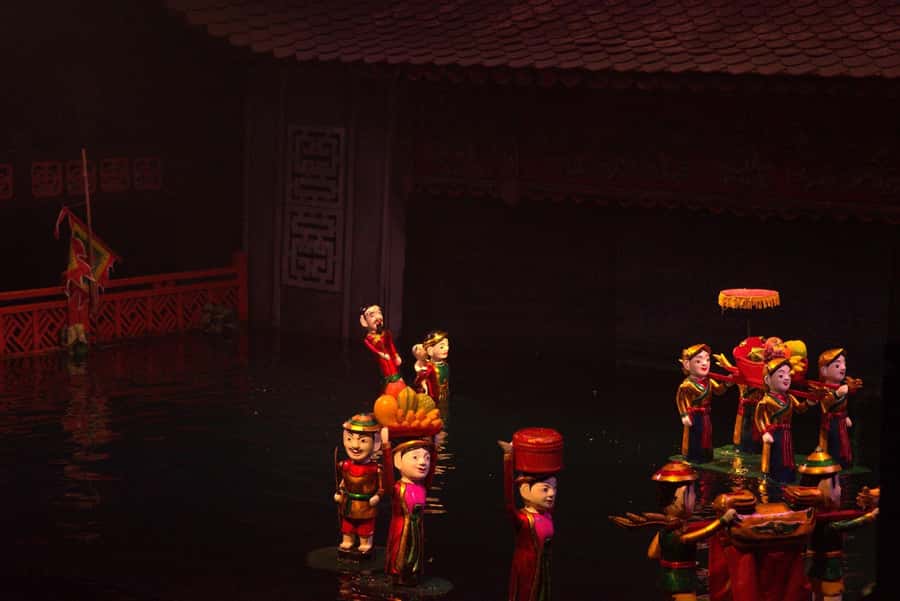 Hanoi: Street Food Walking Tour & Water Puppet Show - Three hours of food in the Old Quarter