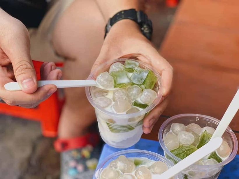 Hanoi Stroll & "Rolling" Street Food Walking Tour - Starting At 38 Bat Su Street