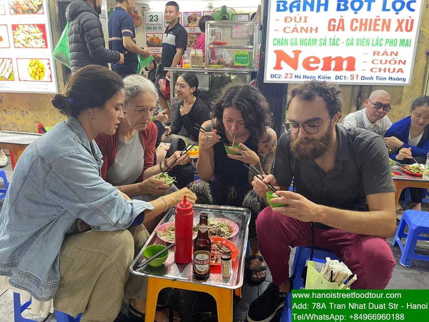 Hanoi Train Street +Best Street Food eating in old quarter - Che brings the sweet finish to the food walk