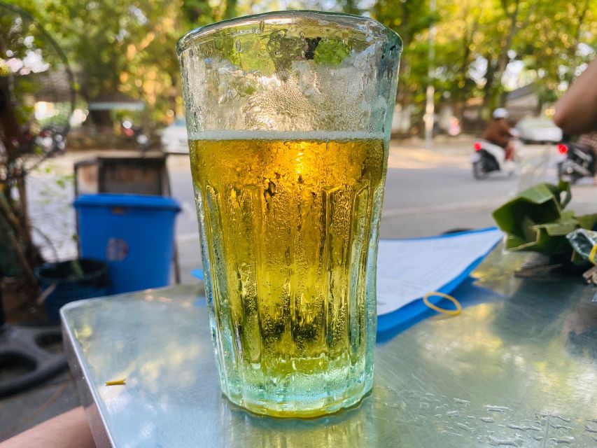Hanoi: Vegan Street Food & Stories - Bia hoi and the final dessert