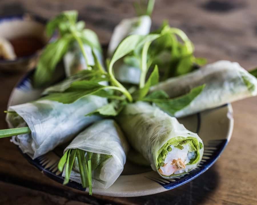 Hanoi Vegan Street Food & Train Street Tour - Dessert and a drink before the railway