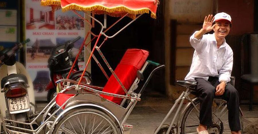 Hanoi Walking Street Food Tour & Cyclo Ride - Hanoi street food is the real sightseeing