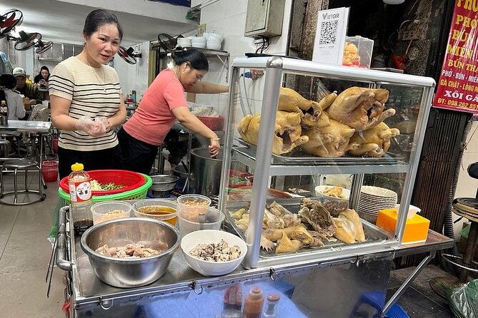 Hanoi Walking Street Food Tour with Train Street - The photography and atmosphere at the railway