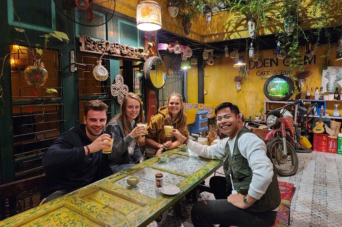 Hanoi Walking Street Food Tour - Bánh mì thịt and the French connection