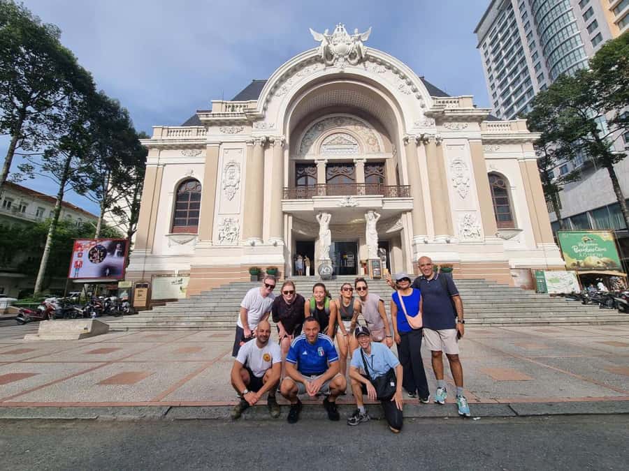 Ho Chi Minh City: Downtown Walking Tour with Local - Starting near Hai Ba Trung Street