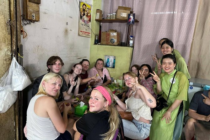 Ho Chi Minh City: Motorbike Street Food Tour with 12 Tastings - What the $30 price really covers