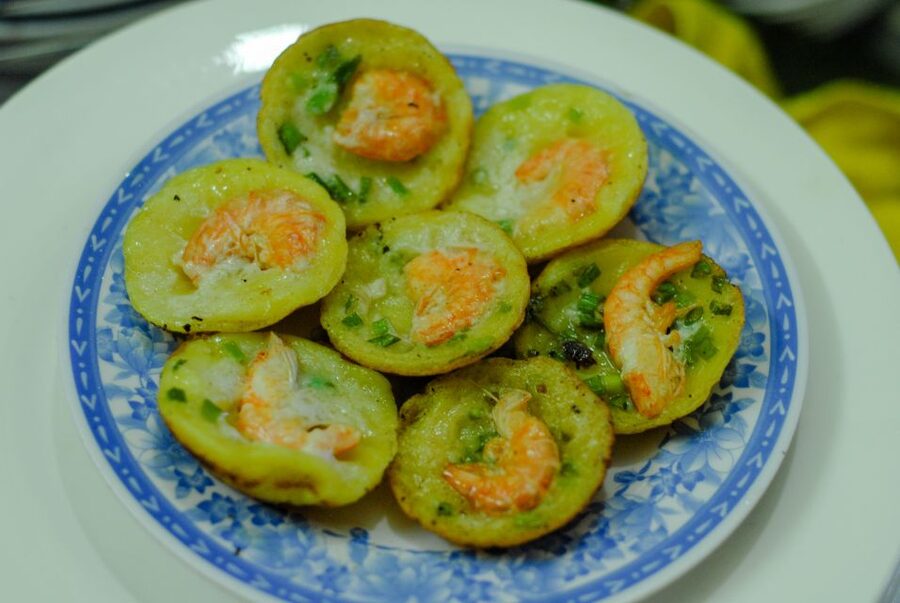 Ho Chi Minh City: Private Street Food Evening Walking Tour - What the $49 price really covers