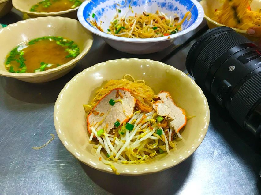 Ho Chi Minh City: Street Foodie Night Cycling Tour - Who should book this night ride?