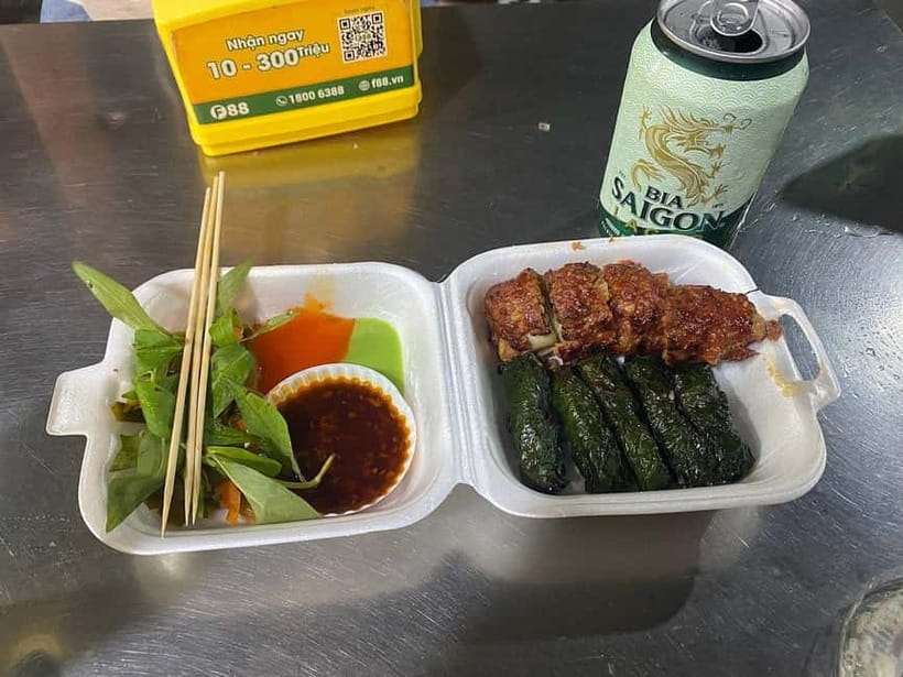 Ho Chi Minh City: Super Niche Walking Street Food Tour - District 10 for local streets and less familiar dishes