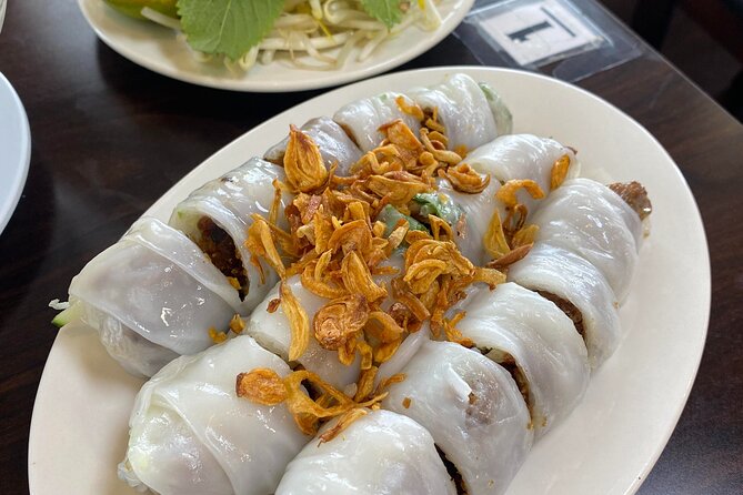 Ho Chi Minh Street Food Tour With Young Local (Safe & Authentic) - Meeting your guide at the Opera House