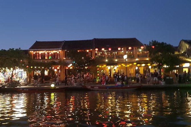 Hoi An Ancient City -Sampan Boat Ride- Night Market- Lanterns - Walking through Hoi An Ancient Town