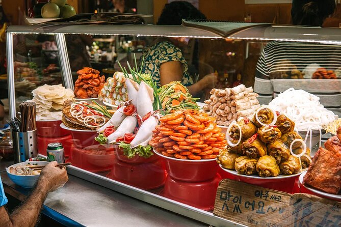 Hoi An Ancient Town - Night Market Street Food Tours By Night - What this Hoi An evening food walk is really like