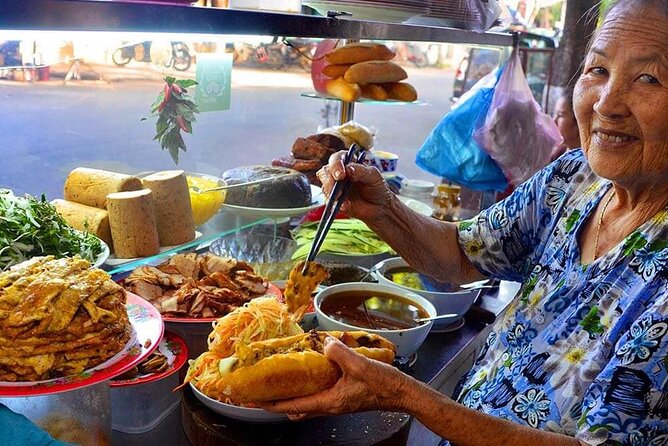 Hoi An Ancient Town - Night Market Street Food Tours By Night - What you may eat, and what is not promised