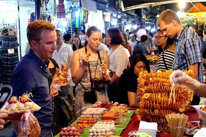 Hoi An Ancient Town - Night Market Street Food Tours By Night - Nguyen Hoang Street and the night market
